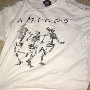 Amigos with skeletons with top
